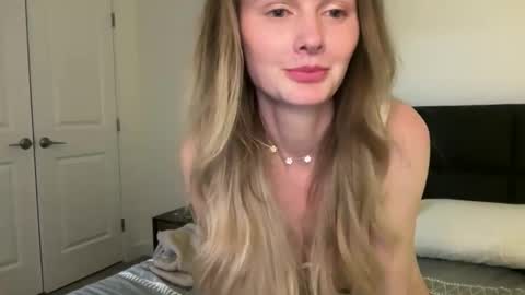 Snapshot of brigette_marie chatting on January 17, 2026, 3:44 am brigette_marie online show from January 17, 2026, 3:44 am