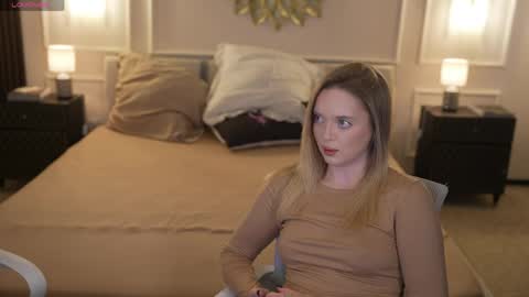 Diamonds Girls online show from March 19, 2026, 8:18 am