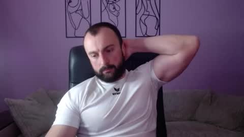 brindlefly69 online show from April 16, 2026, 10:49 am