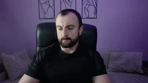 brindlefly69 online show from April 20, 2026, 10:29 am