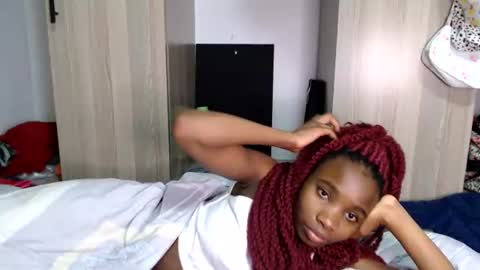 Snapshot of brinley_ chatting on August 2, 2026, 6:01 am Brinley online show from August 2, 2026, 6:01 am