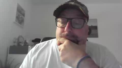 Snapshot of brisco1971 chatting on November 26, 2025, 10:27 am Brisco schner Schwanz online show from November 26, 2025, 10:27 am