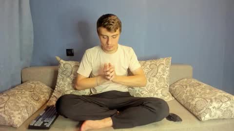 bristlebback online show from September 11, 2025, 4:18 pm