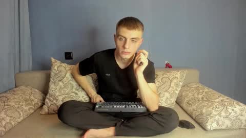 bristlebback online show from September 13, 2025, 4:07 pm