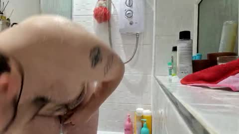 Chubby British Cock online show from December 24, 2024, 9:55 pm