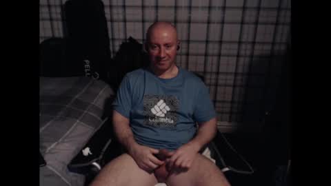 Snapshot of britguy_uk chatting on January 15, 2025, 1:45 am Lemee Joinyuu online show from January 15, 2025, 1:45 am
