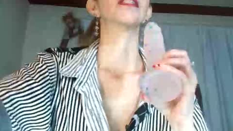 brithany hunt online show from April 2, 2026, 6:16 pm