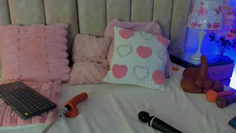 brithanyparker_ online show from March 27, 2026, 6:41 am