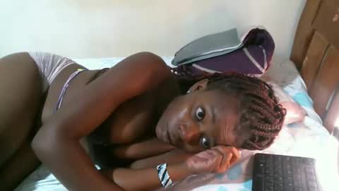 leccie online show from February 16, 2026, 8:05 pm