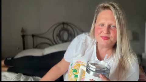 Snapshot of british_bella chatting on June 8, 2026, 3:45 pm British Bella online show from June 8, 2026, 3:45 pm
