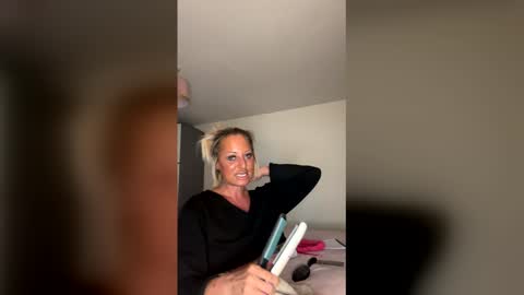 britishcumslut_10 online show from April 21, 2026, 7:03 am