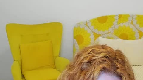 Snapshot of britishmilfpenelope chatting on June 14, 2026, 3:19 am Penelope online show from June 14, 2026, 3:19 am