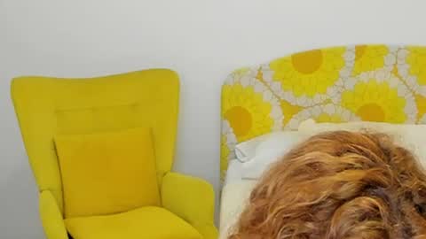 Snapshot of britishmilfpenelope chatting on June 20, 2026, 9:45 am Penelope online show from June 20, 2026, 9:45 am