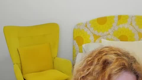 Snapshot of britishmilfpenelope chatting on June 30, 2026, 3:18 am Penelope online show from June 30, 2026, 3:18 am