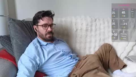 Snapshot of britishpoet chatting on April 9, 2026, 12:10 pm Callum online show from April 9, 2026, 12:10 pm