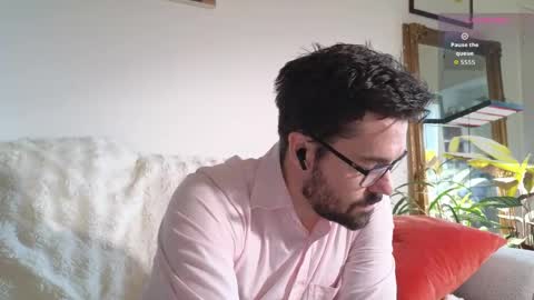 Snapshot of britishpoet chatting on May 17, 2026, 4:58 pm Callum online show from May 17, 2026, 4:58 pm
