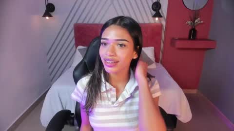 Snapshot of britney_collins_ chatting on June 6, 2026, 1:27 pm britney_collins_ online show from June 6, 2026, 1:27 pm