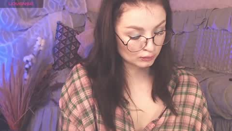 Snapshot of britneybarker chatting on December 14, 2024, 1:28 am britneybarker online show from December 14, 2024, 1:28 am