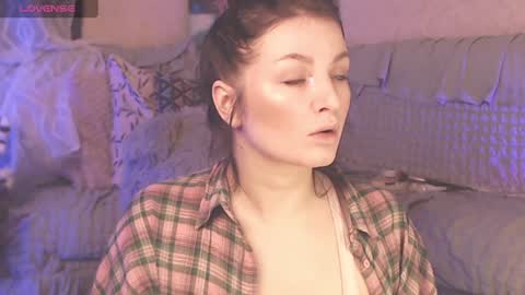 Snapshot of britneybarker chatting on December 26, 2024, 2:12 am britneybarker online show from December 26, 2024, 2:12 am