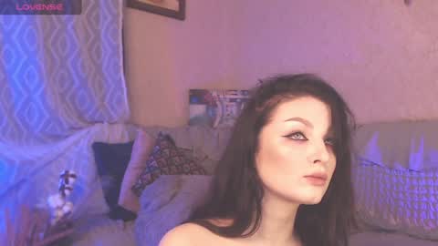 Snapshot of britneybarker chatting on January 13, 2025, 12:51 am britneybarker online show from January 13, 2025, 12:51 am