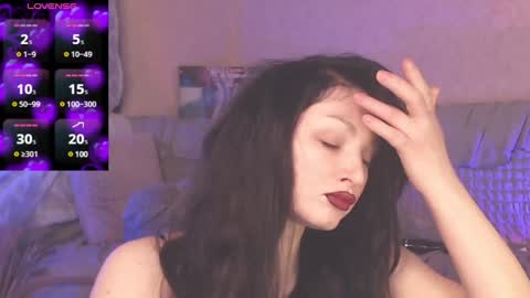 Snapshot of britneybarker chatting on January 28, 2025, 2:43 am britneybarker online show from January 28, 2025, 2:43 am