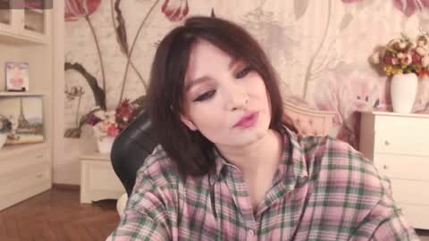Snapshot of britneybarker chatting on September 30, 2025, 6:02 pm britneybarker online show from September 30, 2025, 6:02 pm