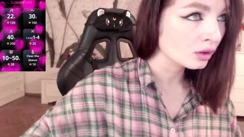 britneybarker online show from November 12, 2025, 10:09 pm