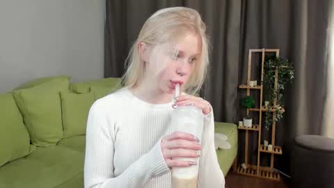 Eva online show from October 13, 2025, 7:30 am