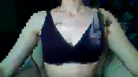 Snapshot of britneykittens chatting on January 8, 2025, 3:07 pm BritneyKittens online show from January 8, 2025, 3:07 pm