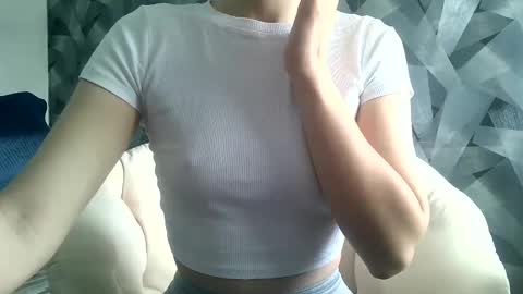 Snapshot of britneykittens chatting on January 25, 2025, 5:40 am BritneyKittens online show from January 25, 2025, 5:40 am