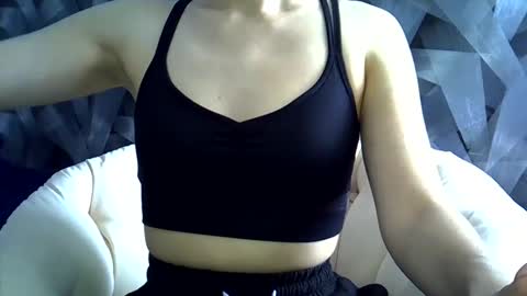 Snapshot of britneykittens chatting on February 18, 2025, 11:22 am BritneyKittens online show from February 18, 2025, 11:22 am