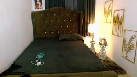 Amanda online show from June 28, 2026, 5:02 am