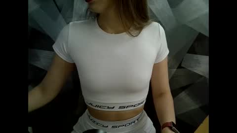 BritneyxKittens online show from November 18, 2025, 7:24 am