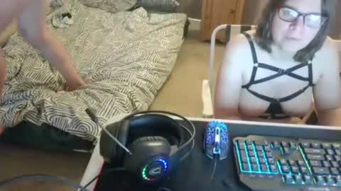 Claire and Gary online show from March 4, 2025, 6:18 pm