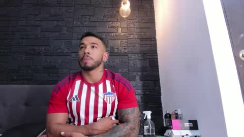 brock_hurn online show from November 23, 2025, 8:19 pm