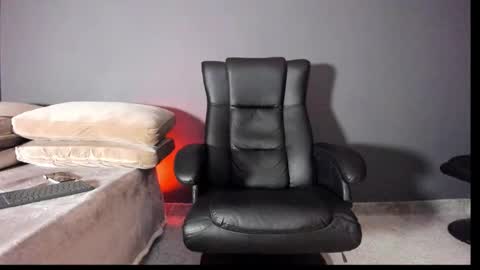 Snapshot of brockhurn_ chatting on September 27, 2025, 12:59 am brockhurn_ online show from September 27, 2025, 12:59 am