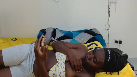 broken_haloo online show from March 25, 2026, 2:12 pm