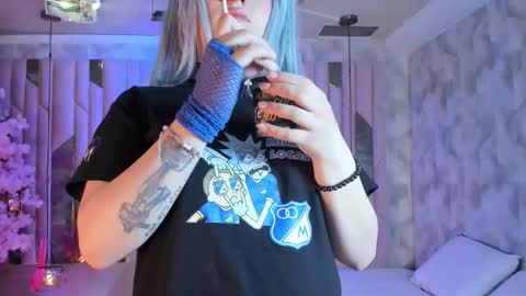     online show from February 1, 2026, 3:32 pm