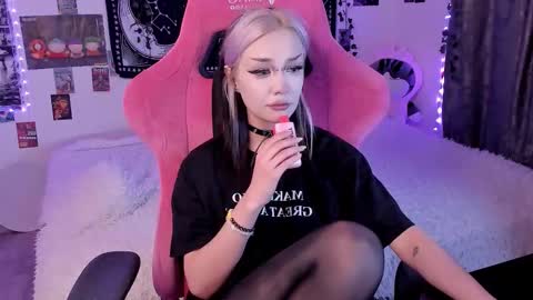 Martha online show from November 25, 2025, 12:38 pm