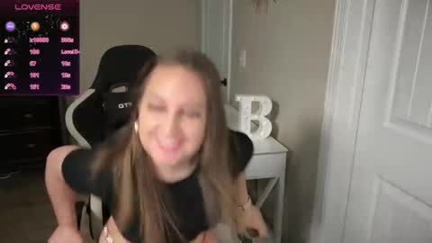 brookebee online show from March 11, 2025, 10:42 pm