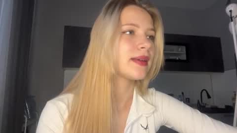 Snapshot of brookegrauman chatting on June 9, 2026, 2:17 pm Kate online show from June 9, 2026, 2:17 pm