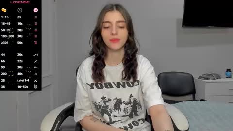 broosnica1 online show from November 19, 2025, 7:19 am