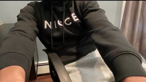 Snapshot of brownboy6999 chatting on January 6, 2025, 8:28 pm brownboy6999 online show from January 6, 2025, 8:28 pm