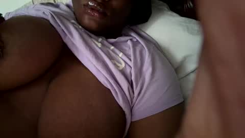 brownkitty23 online show from May 17, 2026, 6:11 am
