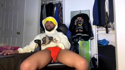 Snapshot of brownskinshortyy chatting on December 17, 2024, 8:32 pm Brownskinshortyy online show from December 17, 2024, 8:32 pm