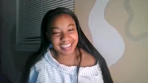 Brownsuagrcutie online show from May 9, 2026, 2:50 am