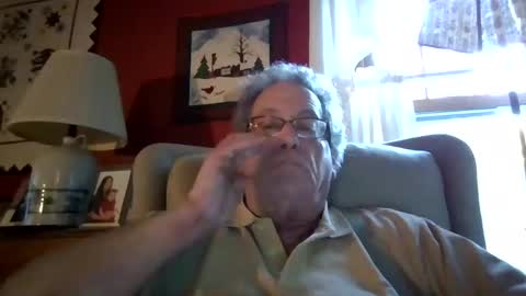 Snapshot of brubar chatting on October 5, 2025, 9:34 pm brubar online show from October 5, 2025, 9:34 pm