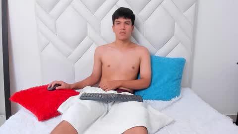 Snapshot of bruce20_ chatting on March 3, 2026, 12:00 pm BRUCE online show from March 3, 2026, 12:00 pm