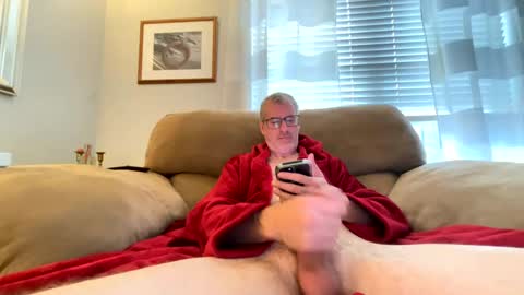 Snapshot of bruce_918 chatting on December 16, 2024, 4:38 pm Bruce online show from December 16, 2024, 4:38 pm
