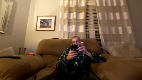 Snapshot of bruce_918 chatting on January 26, 2025, 2:35 am Bruce online show from January 26, 2025, 2:35 am